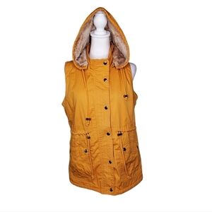 Fownd Women's Mustard Yellow Hooded Vest, Soft Faux Fur Lined, Sz LG